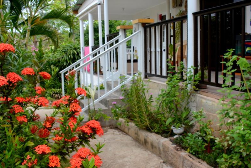 Posada Miss Portia South West Bay Εξωτερικό φωτογραφία